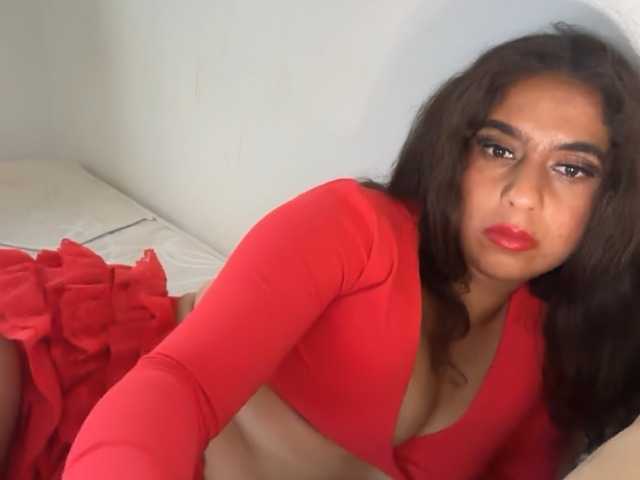 fayfay21 online show from August 4, 7:00 pm