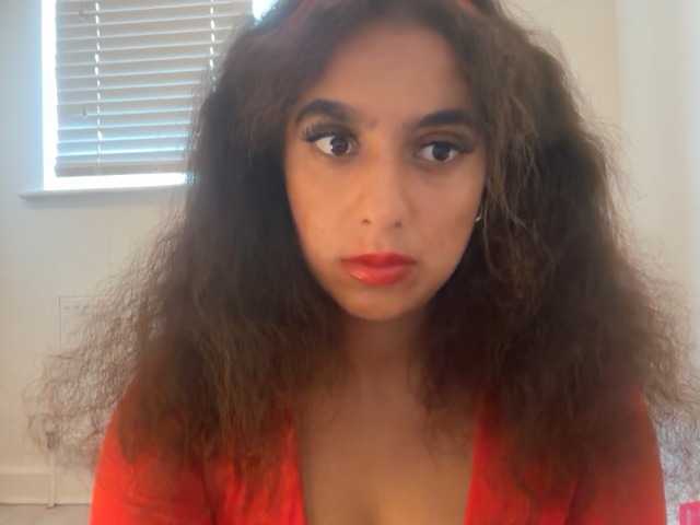 fayfay21 online show from August 5, 5:00 pm
