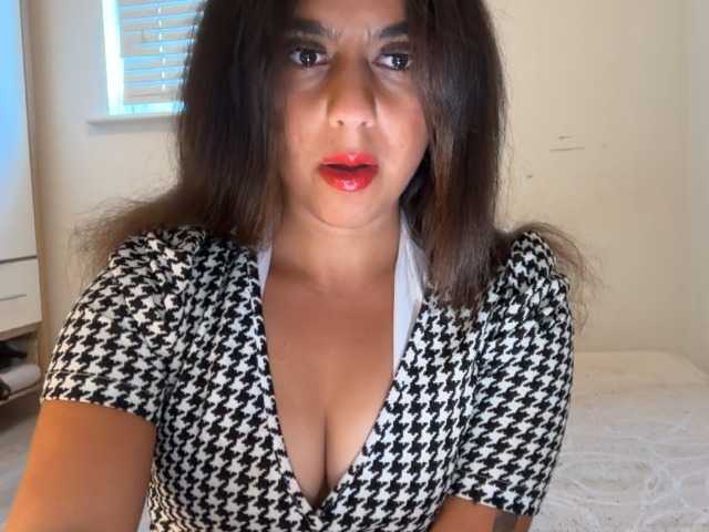 fayfay21 online show from August 10, 6:20 pm