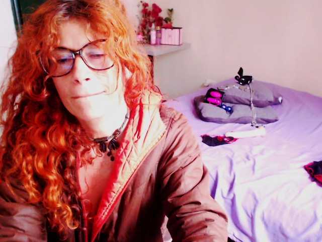 fenixcolette online show from August 8, 7:14 pm