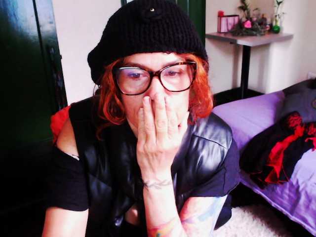 fenixcolette online show from August 11, 3:03 pm