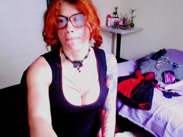 fenixcolette online show from August 11, 7:49 pm