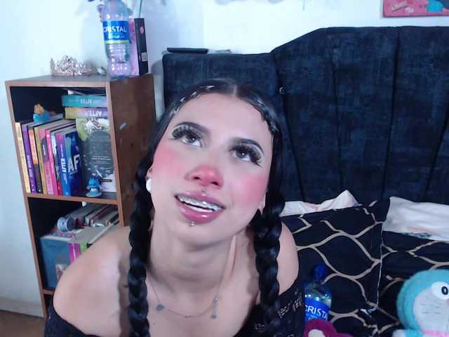 fenixxx-1604 online show from August 11, 10:34 pm