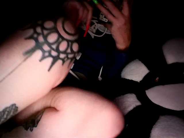fetishslut4u online show from August 12, 12:18 pm