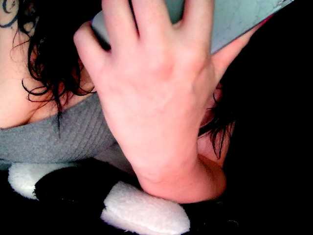 fetishslut4u online show from August 12, 7:05 pm