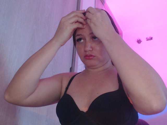 roxy-fisting online show from July 31, 9:42 pm