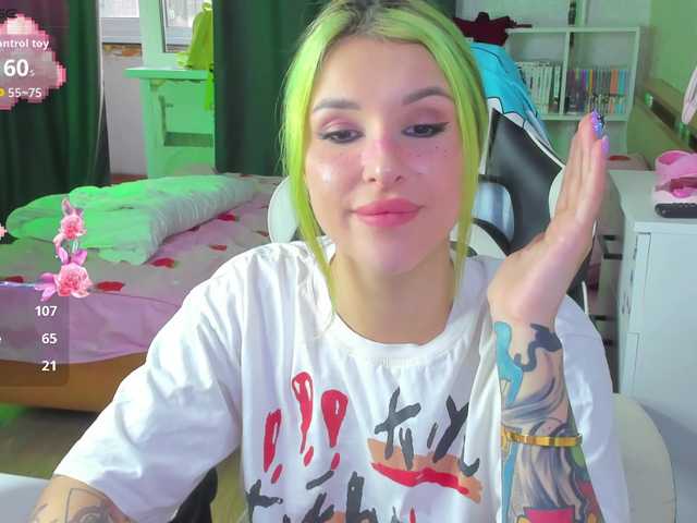 folinskaayaa online show from August 14, 1:26 pm