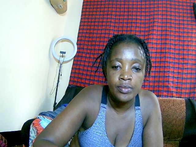 funlovingbabe online show from March 28, 9:27 am