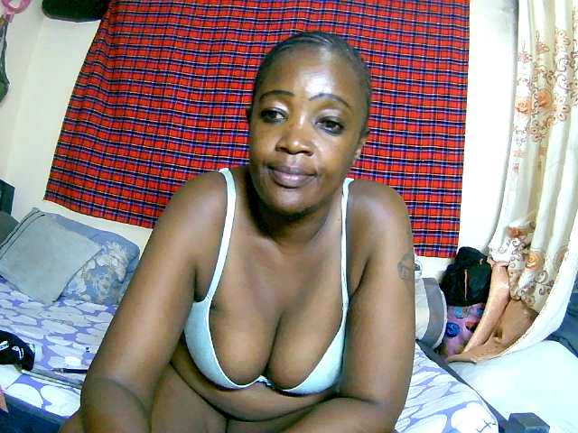funlovingbabe online show from April 5, 3:20 pm