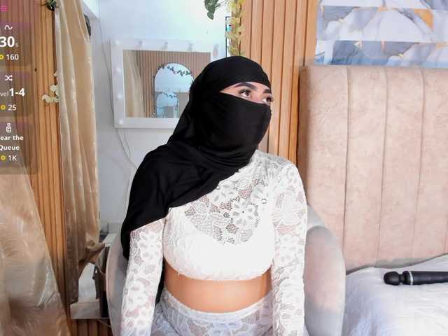 ghalia online show from August 12, 3:36 pm