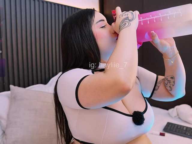haylie-1 online show from July 18, 5:52 am