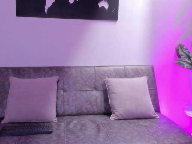 helen-scott online show from August 14, 1:37 pm