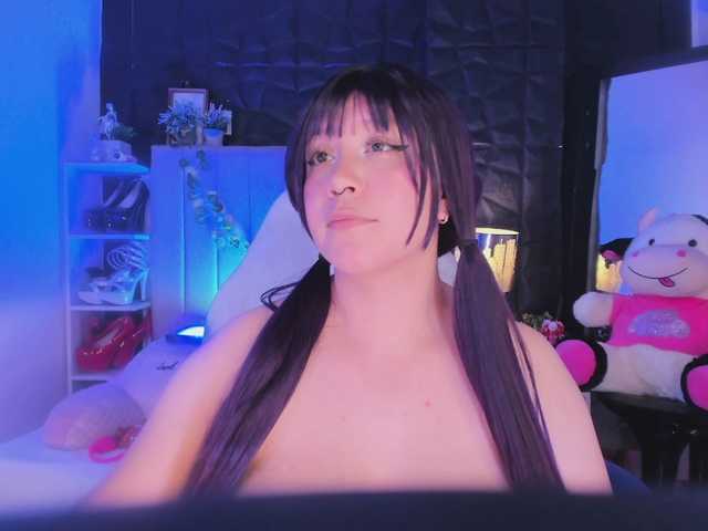 hellenbunnyx online show from August 7, 9:31 am