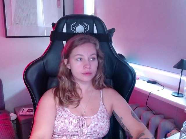 hollyBB online show from July 14, 4:41 pm