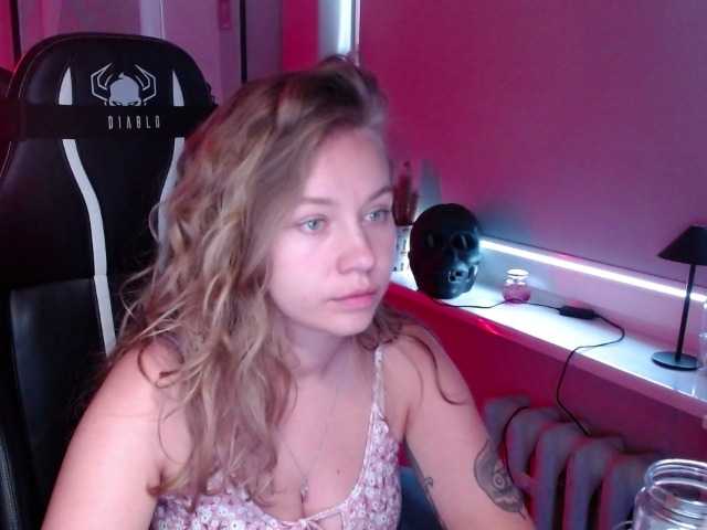 hollyBB online show from July 14, 5:47 pm