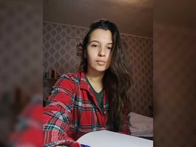 honey-bunny-lola online show from February 20, 4:21 am