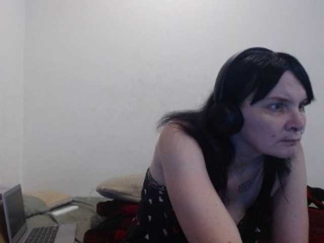 hotmodel1984 online show from July 23, 2:25 am
