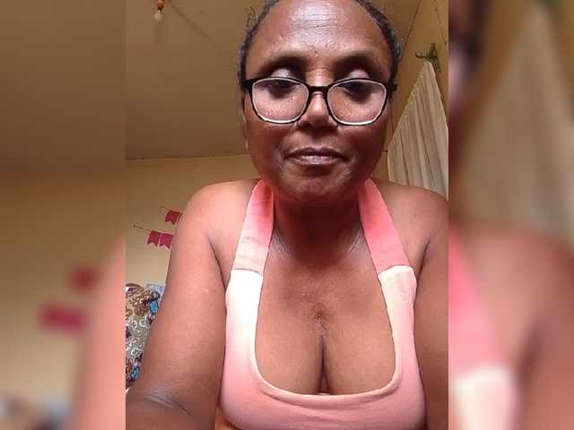 hotmomsexy online show from July 29, 12:34 pm