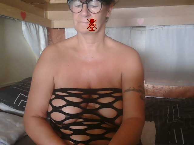 illymaus online show from August 8, 1:22 pm