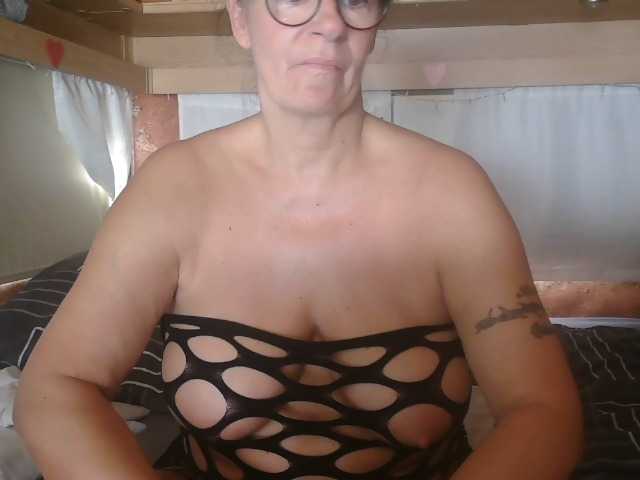 illymaus online show from August 10, 9:11 am