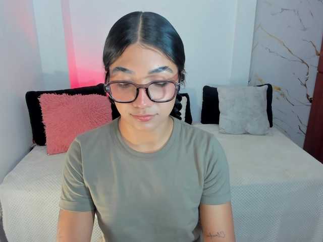 imAprill online show from June 10, 4:08 am
