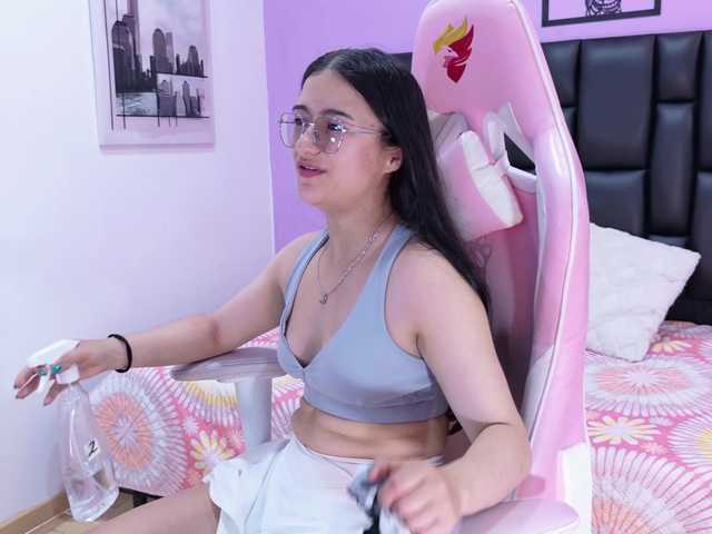 imeliza online show from September 9, 4:15 pm