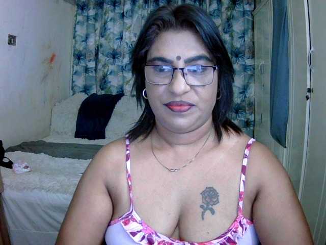 indiandelight001 online show from August 6, 4:28 pm