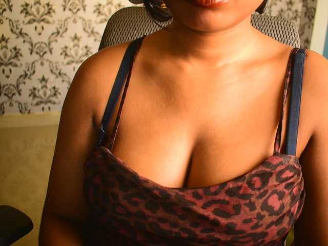 indianpriya online show from June 19, 4:56 am