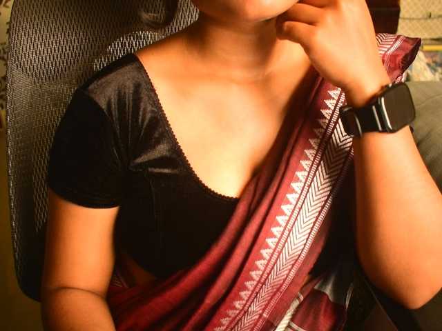 indianpriya online show from June 25, 5:32 am