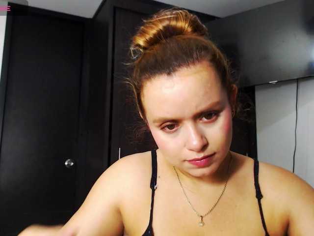 isabella-77 online show from July 22, 11:01 am