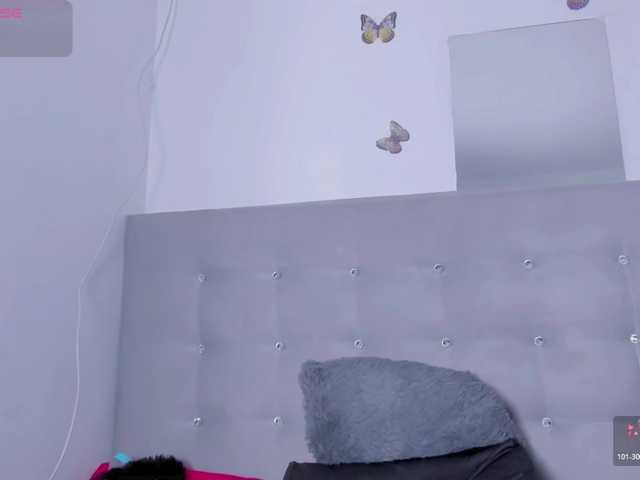 itswet-horny online show from August 10, 9:55 am