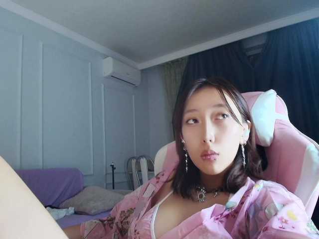jaslee online show from August 10, 4:19 pm