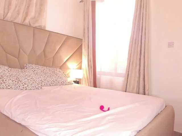 jasmine  online show from August 13, 10:51 am