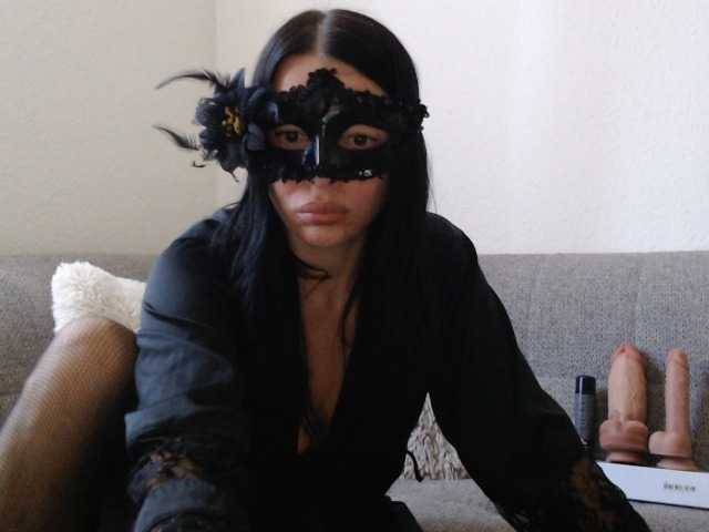 joyfullust69 online show from June 17, 11:20 am