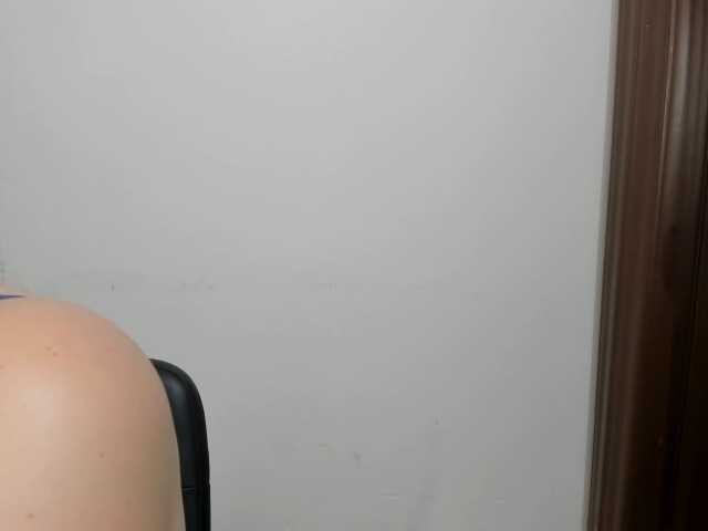 katherine-blair online show from September 3, 12:08 pm