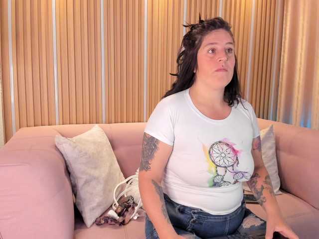 katrinadirtyx online show from August 11, 12:07 pm