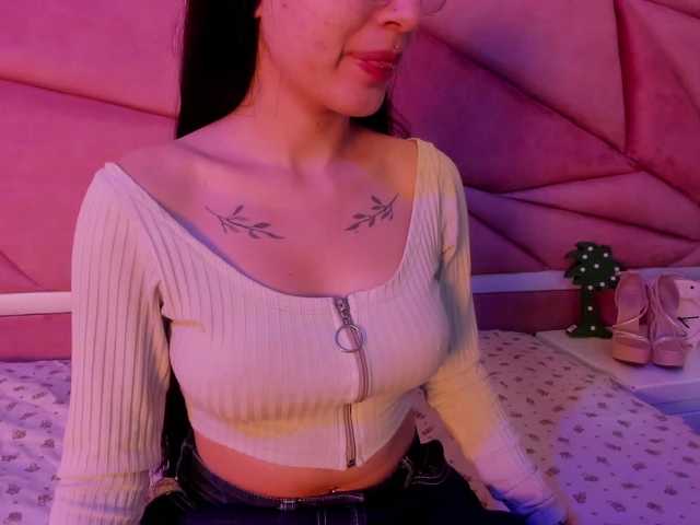 kattyqueenn online show from July 22, 12:51 pm