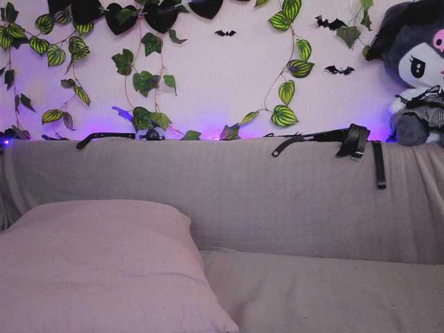 kawaiikitty online show from August 8, 12:38 pm