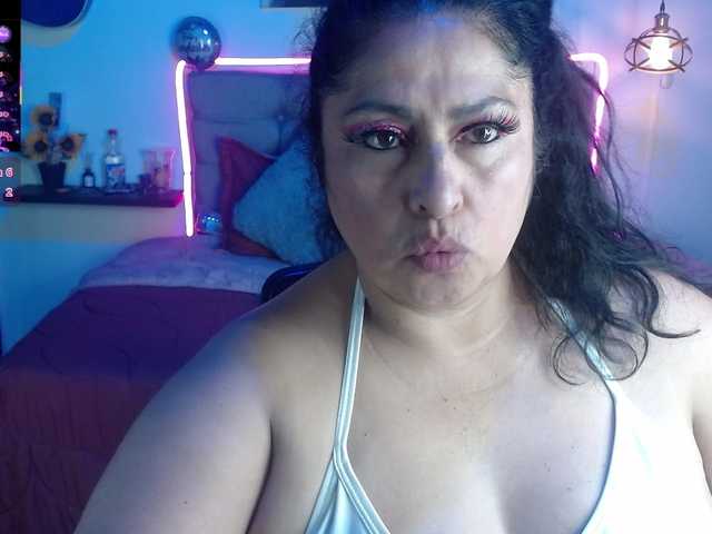 keyla01 online show from August 6, 7:02 pm