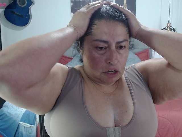 keyla01 online show from August 10, 1:23 pm