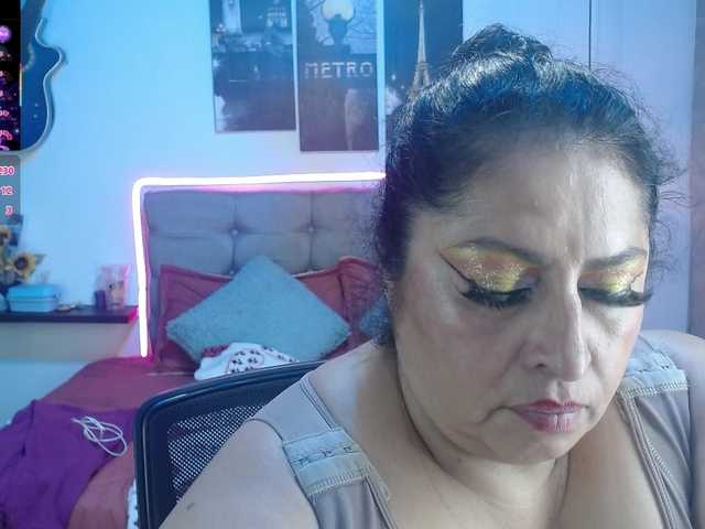 keyla01 online show from August 10, 9:05 pm