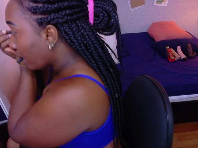 kiara-evanss online show from August 13, 10:35 pm