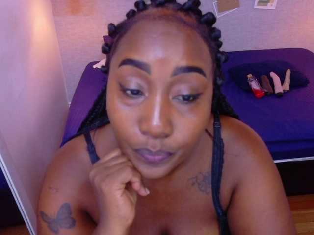 kiara-evanss online show from August 14, 9:18 pm