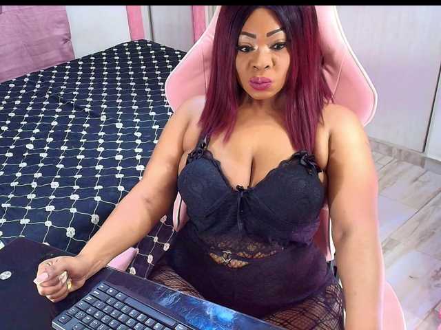 kimberlybellu online show from July 24, 7:55 am