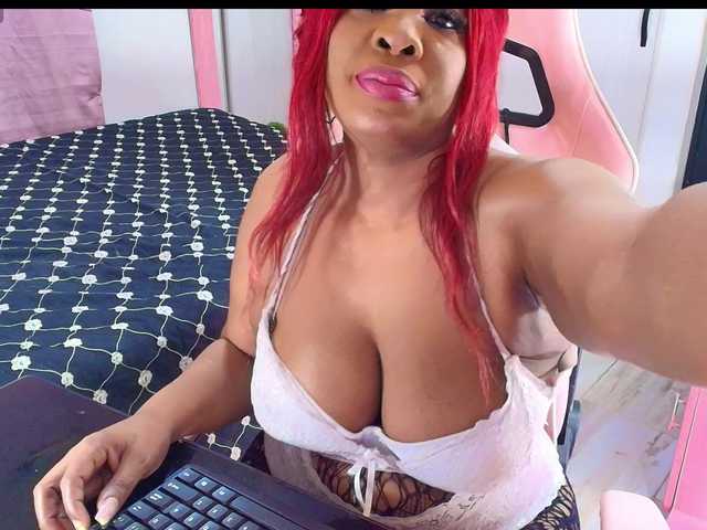 kimberlybellu online show from July 26, 5:56 am