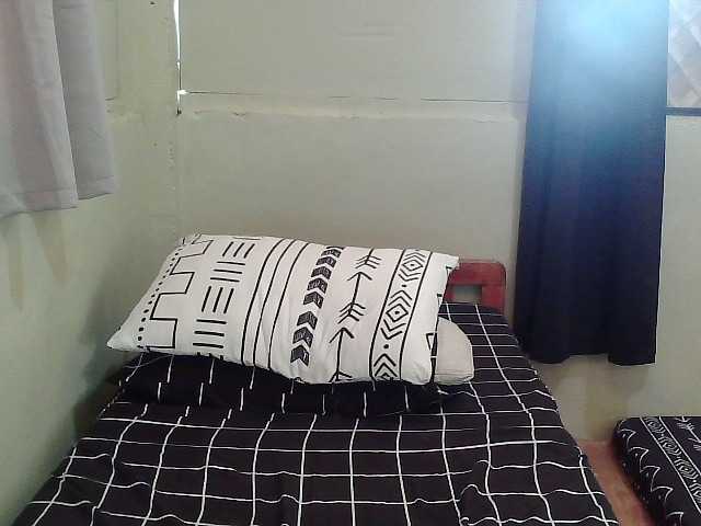 kittycutee online show from July 18, 2:23 am