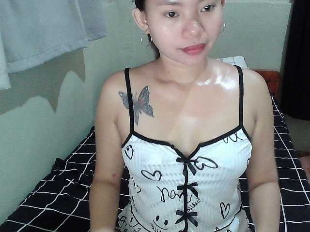 kittycutee online show from August 7, 1:27 am