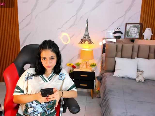 kittyscoot online show from August 8, 2:22 am