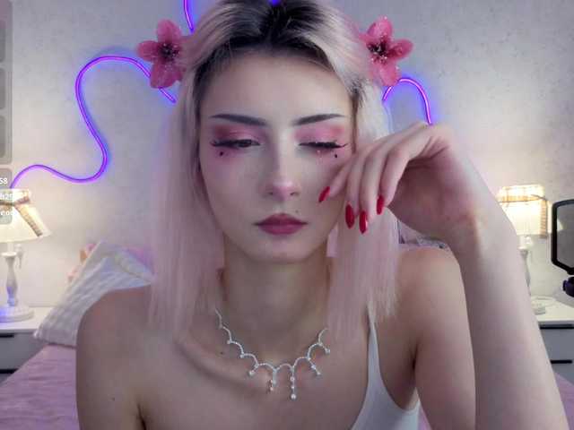 kittysocutie online show from August 2, 3:57 am
