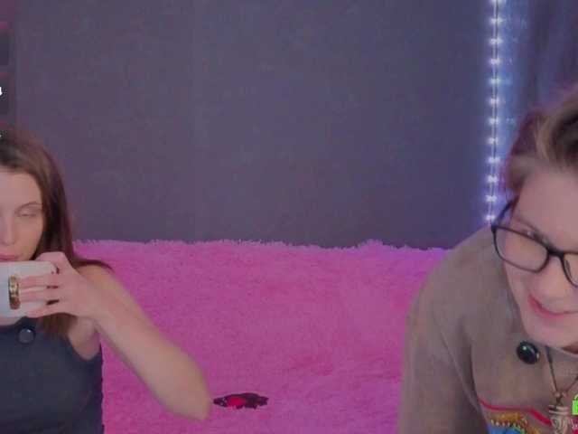 sweet twix online show from August 14, 5:27 pm